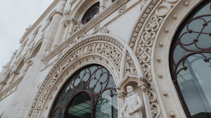 Lisbon: Sintra, Regaleira with ticket guided tour by train - Getting to Sintra by Train Without the Headache