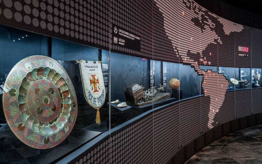 Lisbon: SL Benfica & Celtic FC Exclusive Museum&Stadium Tour - The guided stadium tour at Estádio da Luz: pitch views, locker rooms, press area