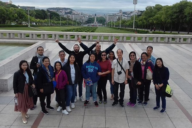 Lisbon Small-Group Sightseeing City Tour with Transportation - Padrão dos Descobrimentos: quick stop, big theme