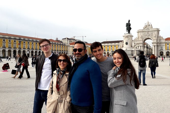Lisbon Small-Group Sightseeing City Tour with Transportation - Sé Cathedral: medieval Lisbon in a tight 20 minutes