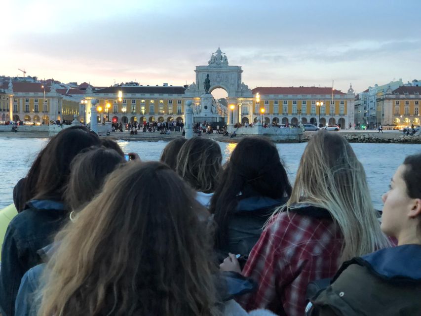 Lisbon Speedboat Sunset with Monuments Sightseeing - Should you book this Lisbon Speedboat Sunset Tour?