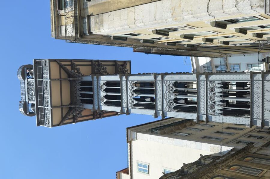 Lisbon: Starter Walking Tour to the highlights in German - Baixa de Lisboa and Rossio Square, Lisbon at Street Level