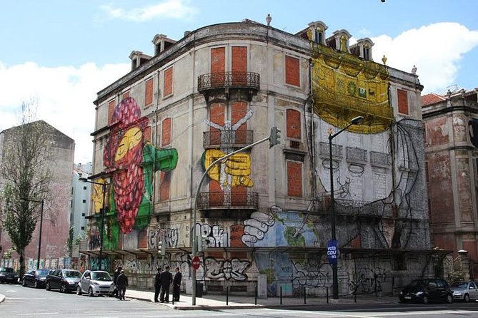 Lisbon Street Art - Private Tuk Tuk Tour with pickup - Lisbon Street Art by Tuk Tuk: How the 3-Hour Flow Works