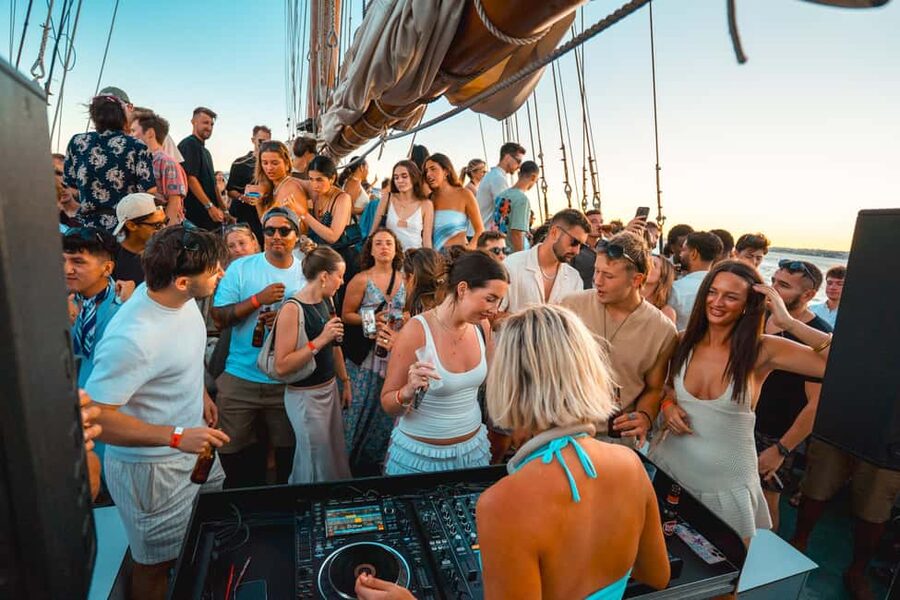 Lisbon: Sunset Boat Party with Live DJ and Night Club Entry - Cais do Sodré and the Shift to Night Club Mode