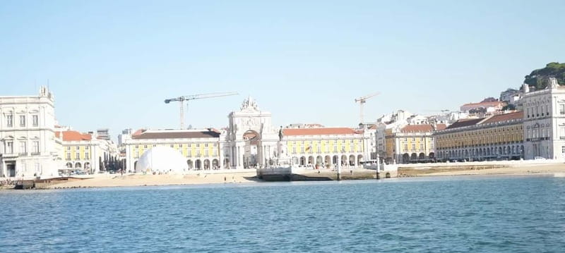 Lisbon Sunset Boat Tour Wine included - Lisbon sunset sail on the Tagus, what you are really buying
