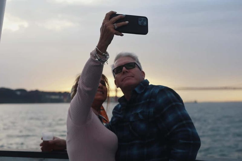 Lisbon: Sunset Boat Tour with Music and Drinks - Who should book this, and who should skip it