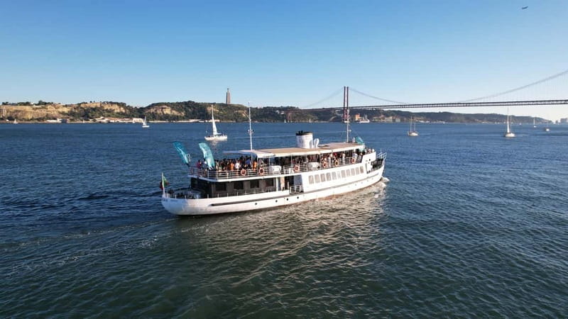 Lisbon: Sunset Boat Tour with Music and Drinks - Finding your way to Sardinha do Tejo (and avoiding a start-line headache)