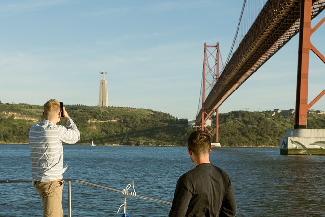 Lisbon: Sunset Catamaran Boat Tour with Music and Drinks - Finding the Dock at Doca de Santo Amaro (and keeping it simple)