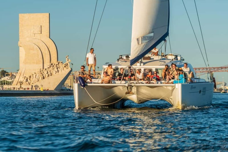 Lisbon: Sunset Catamaran Cruise with Drinks - Why a Lisbon Sunset on a Catamaran Feels Different Than Land
