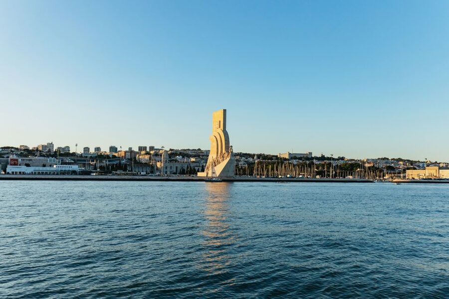 Lisbon: Sunset Cruise with Welcome Drink and Snacks - Dolphins, Cold Water Air, and Practical Photo Tips