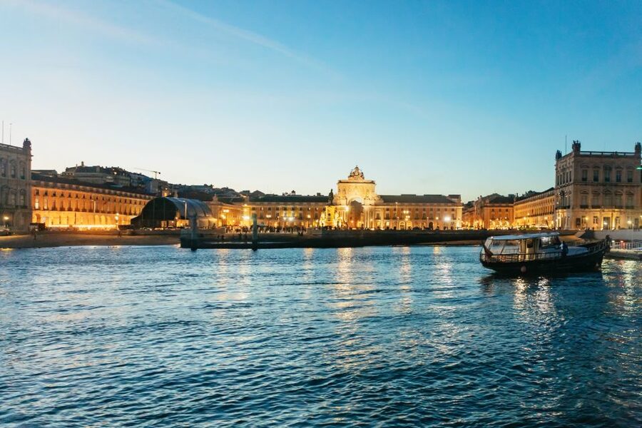 Lisbon: Sunset Cruise with Welcome Drink and Snacks - Welcome Drink, Snacks, and WiFi: The Chill-Out Part That Matters