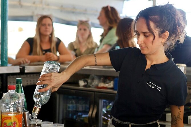 Lisbon: Sunset on board with music & drinks - Where You Board: Cais Rocha Conde de Óbidos Setup