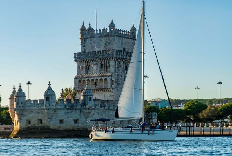 Lisbon: Sunset Sailing Boat Tour with Drinks - Why this sunset sail on the Tagus feels different