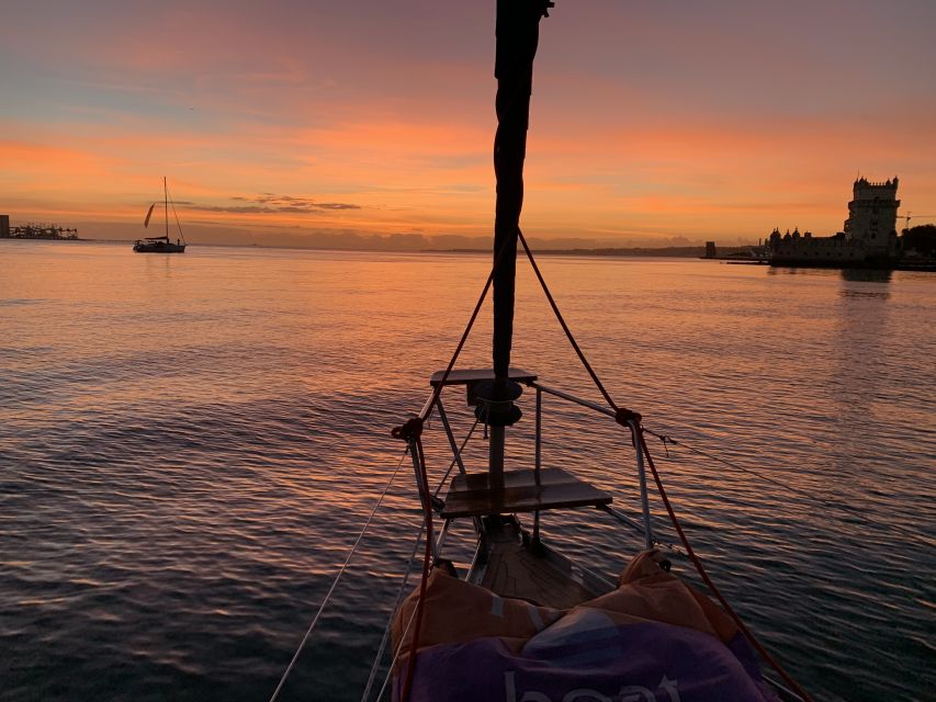 Lisbon: Sunset Sailing Cruise with Wine - Sunset color changes, plus the small sensory details