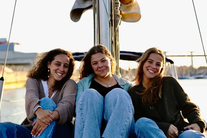 Lisbon: Sunset Sailing with Local Wine & Stunning Views - Key moments that make this sail worth it