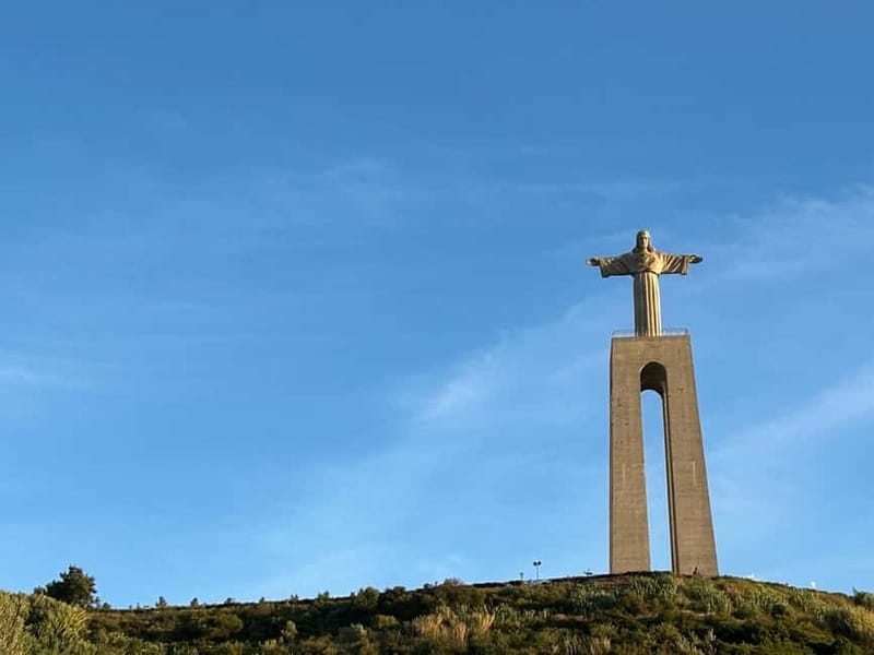 Lisbon: Sunset Sailing with Local Wine & Stunning Views - Meeting at Doca de Santo Amaro, right under the 25 de Abril Bridge