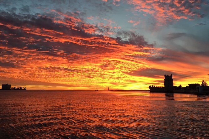 Lisbon: Sunset Sailing with Portuguese Wine and History - Why this 2-hour Lisbon sunset sail feels like real value