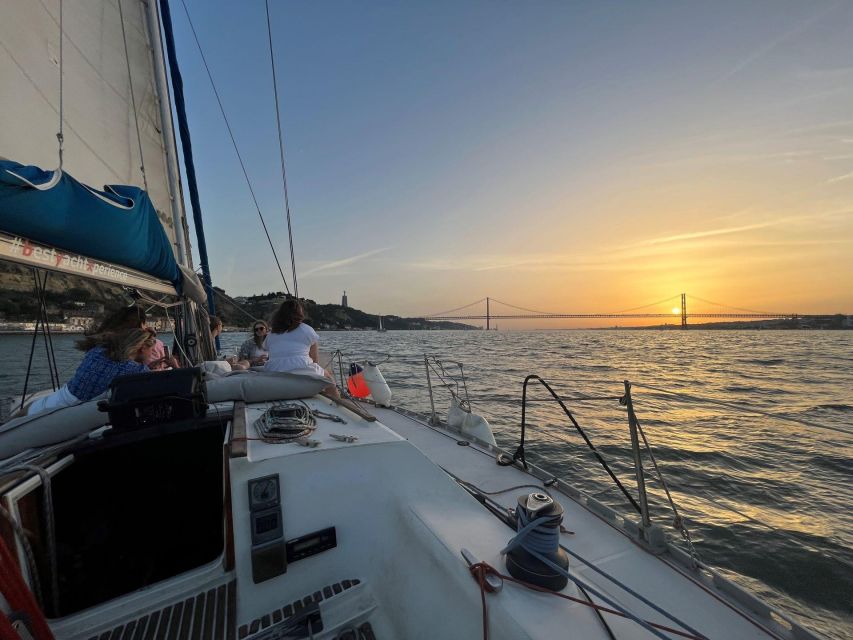 Lisbon Sunset Sensations 2h Cruise - Crossing Past Ponte 25 de Abril for the Panoramic Moment