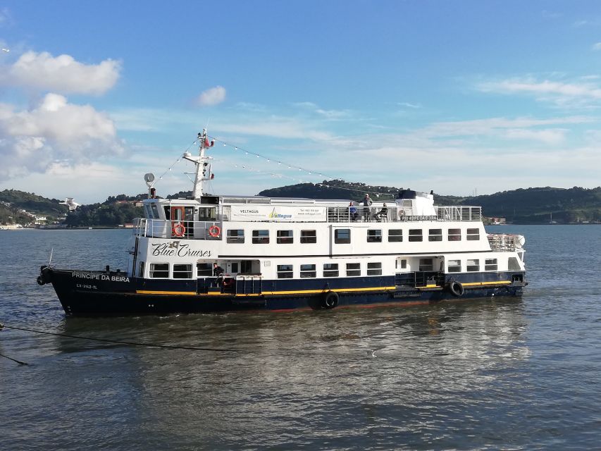 Lisbon: Tagus River Boat Tour with One Drink Included - Getting Set Up at Estação Fluvial Sul e Sueste (So You Do Not Stress)