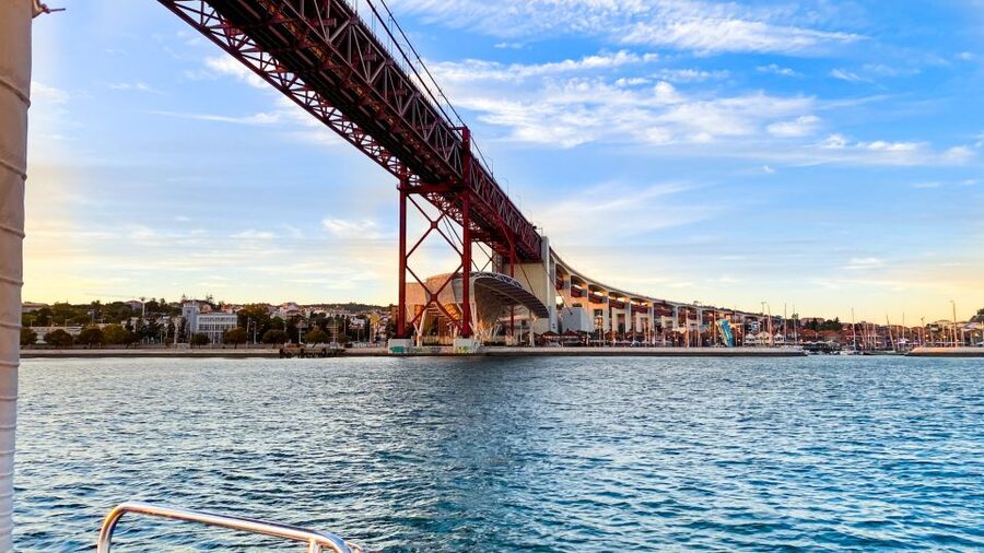 Lisbon: Tagus River Private 2-Hour Cruise - Should you book this private 2-hour Tagus River cruise?