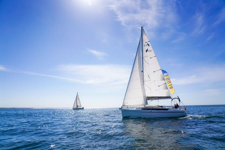 Lisbon: Tagus River Private 2-Hour Cruise - Belém start: Torre de Belém and the monuments you see best from water