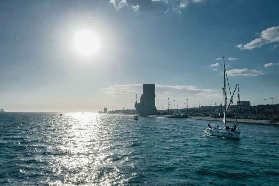 Lisbon: Tagus River Sailboat Tour - Sunset Views Plus Wine or Beer and Portuguese Snacks