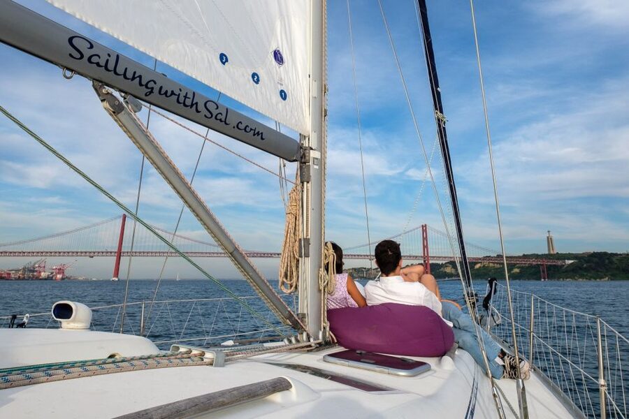 Lisbon: Tagus River Sunset Cruise with Drinks - Getting to Doca de Alcantara, Porta 1 (Gate 1)