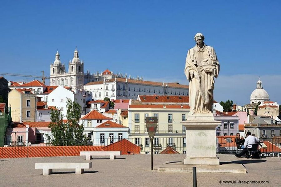 Lisbon: Tailored Tour - Picking your theme: culinary, cultural, historical, or sporting