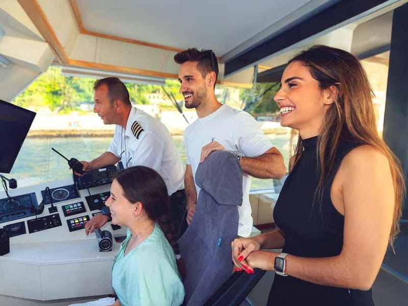 Lisbon: Tejo River Sightseeing Cruise - Where to Sit: A Simple Trick for Better Photos