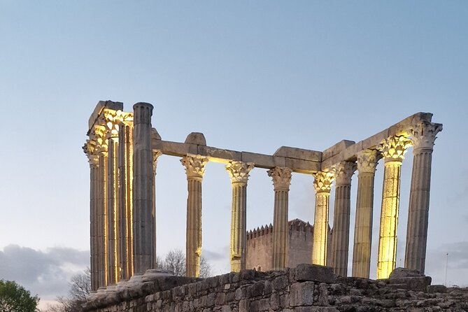Lisbon to Evora: Cork Factory Visit and Wine Tour + hotel pick-up - Stop 2: Évora for medieval streets, major monuments, and easy wandering time