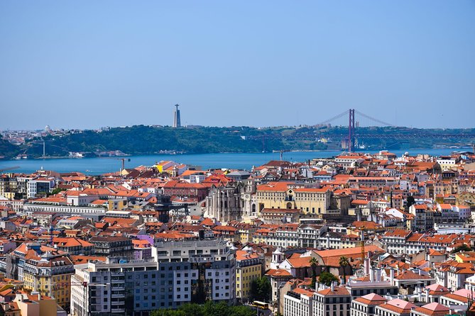 Lisbon to Porto Up To 5 Stops Óbidos Nazaré Fátima Coimbra Aveiro - Porto drop-off: you arrive, you start your real trip