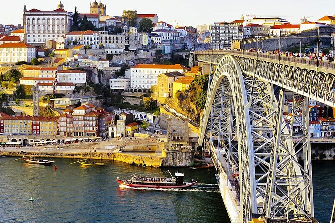 Lisbon to Porto with stop Aveiro-Fátima-Coimbra-Tomar-Nazaré-Óbidos - Choosing your stops: why the “3 to 8 hours” range feels real