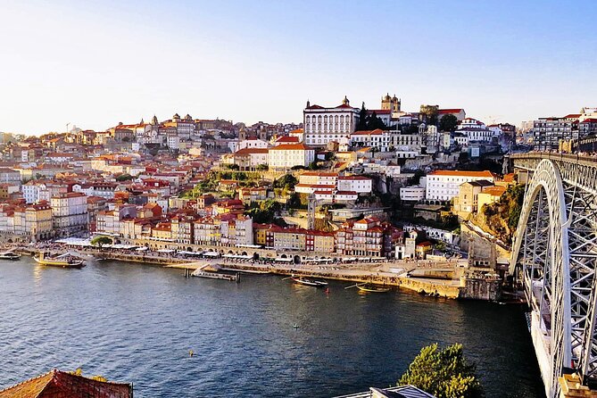 Lisbon to Porto with stop Aveiro-Fátima-Coimbra-Tomar-Nazaré-Óbidos - Fátima’s sanctuary time: Basilica and Capelinha highlights