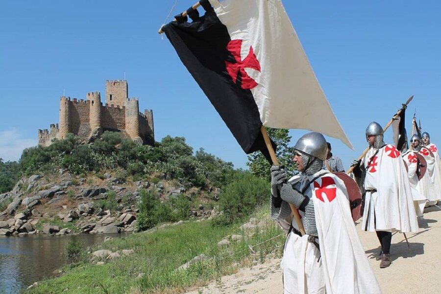 Lisbon: Tomar and Almourol Knights Templar Tour - Almourol Castle on an island in the Tagus, why the views matter