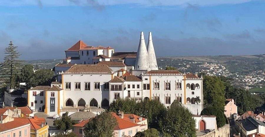 Lisbon: Tour Sintra, Cabo da Roca, Cascais & Belém - Getting picked up in Lisbon, Sintra, or Cascais