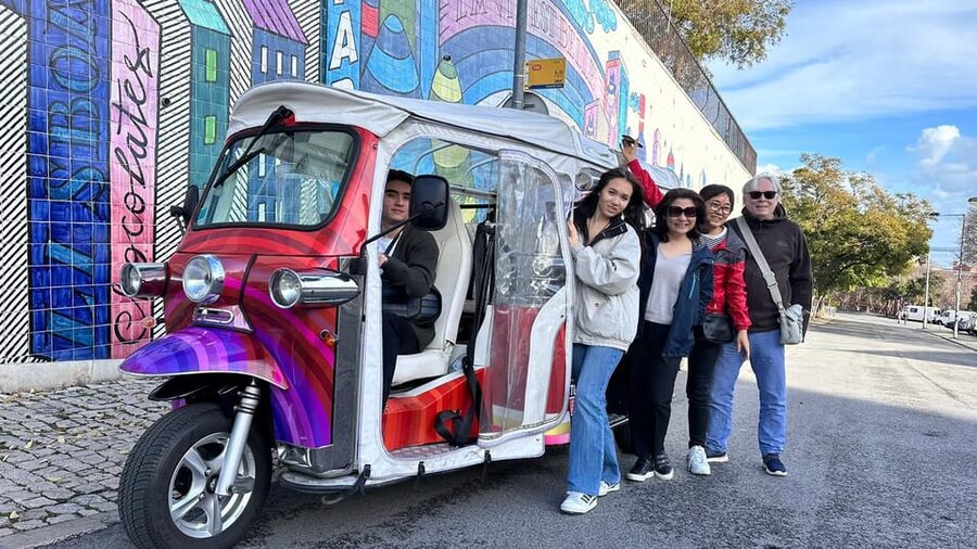 Lisbon Tour With Tuktuk - How the tuktuk route works in Lisbon’s steep old town