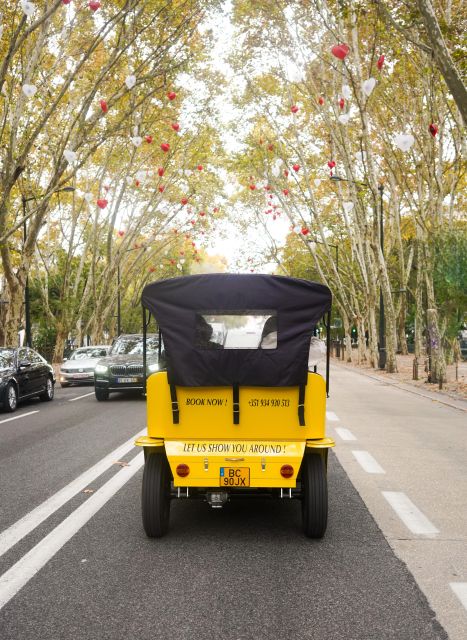 Lisbon: Tuk Tuk City tour with vintage car - Alfama and Chiado in about 1.5 hours: two sides of Lisbon’s mood