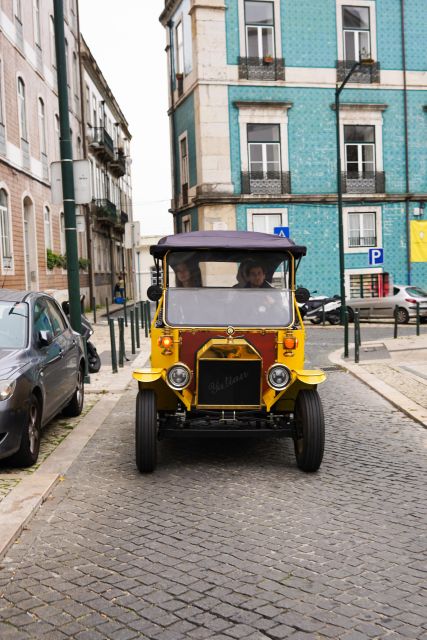 Lisbon: Tuk Tuk City tour with vintage car - Comfort, weather, and the reality of cobblestones