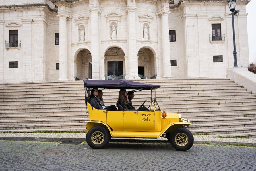 Lisbon: Tuk Tuk City tour with vintage car - Language and guide style, why the tour feels personal