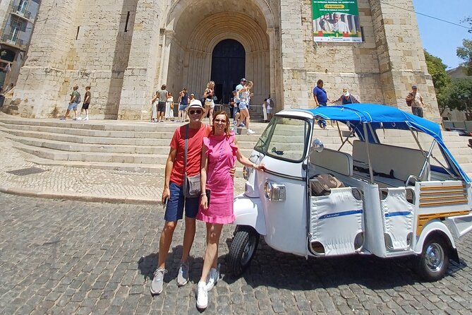 Lisbon Tuk Tuk Tour – 1-Hour Old Town Experience - Meeting Point, Mobile Ticket, and the Ride Experience