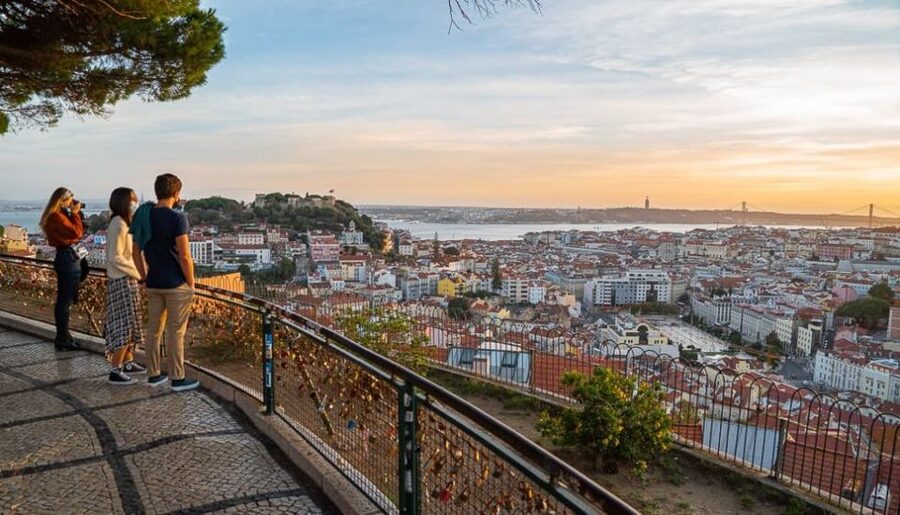 Lisbon Tuktuk Old-town Sightseeing Tour - Time Out Market Pickup: The Smart Starting Line