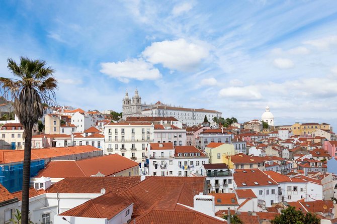 Lisbon Viewpoints Tuk Tuk Tour - The guide factor: why context makes the views better