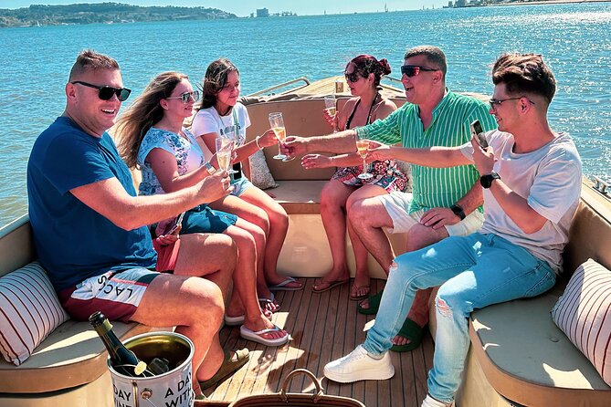Lisbon – Vinho Verde Wine Premium Boat Experience - Drinks, Vinho Verde Casal Garcia, and Snacks That Keep the Ride Fun