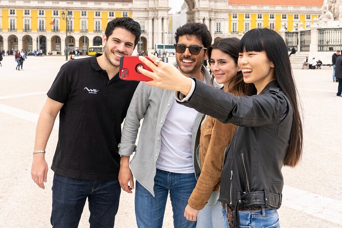 Lisbon Walking Tour: Belém Neighborhood, Tram & Boat Ride - Arriving in Belém: Torre de Belém and Discovery-Era Stories
