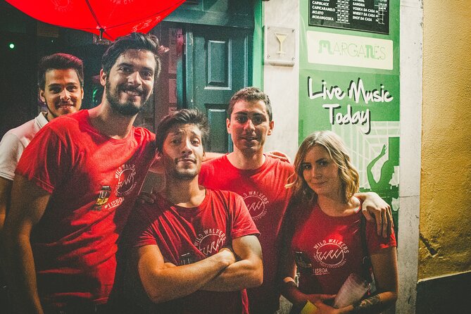 Lisbon Wild Pub Crawl - The final club: VIP entry and the bouncer reality