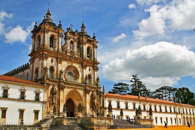 Medieval Knights Templar and Alcobaça Private Day Trip from Lisbon - Charola and Convento da Ordem de Cristo: the Templar seat you should not miss