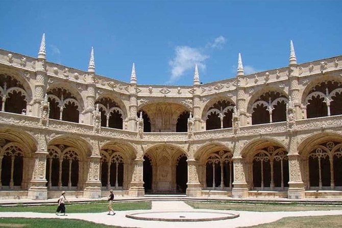 Mini Tour LISBOA (half day) - Torre de Belém and Padrão dos Descobrimentos: short photo moments with big context