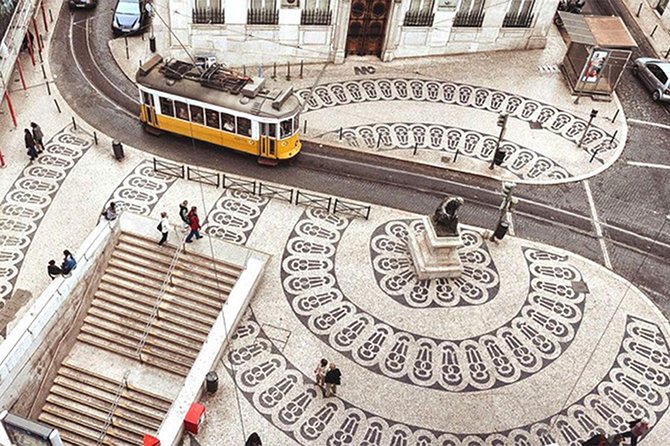Mini Tour LISBOA (half day) - Miradouros and parks: where Lisbon teaches you its hills fast