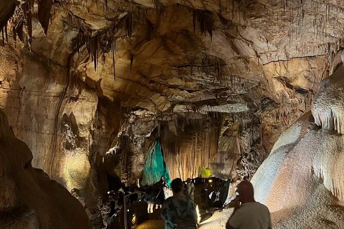 Mira de Aire Caves, Nazaré and Óbidos - All Included Private Tour - Praia do Norte: where the big-wave talk becomes real