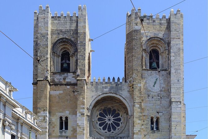 Morning Lisbon Sanctuary of Christ the King,Castelo &Belem Tower - When to go and how to avoid wasting time on crowds